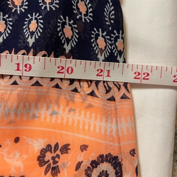 Vanity size large navy blue tank top - Picture 10 of 12